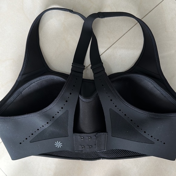 Athleta Phenomena Sports Bra - Picture 5 of 8